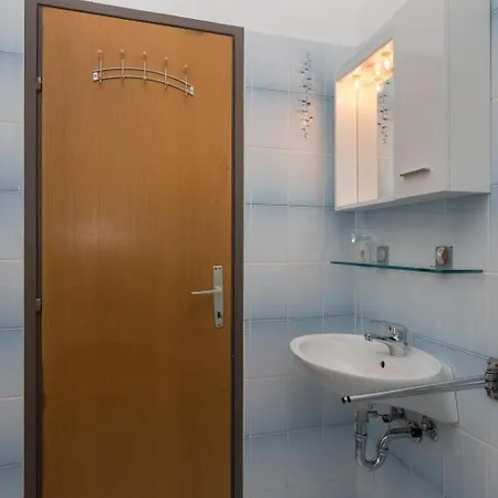 Basica Guest house