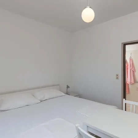 Vendégház Basica 3*