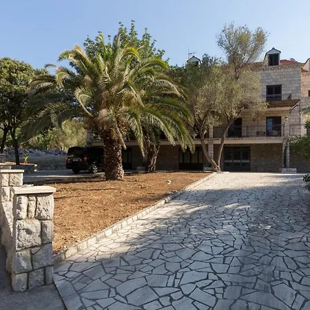 Vendégház Basica 3*